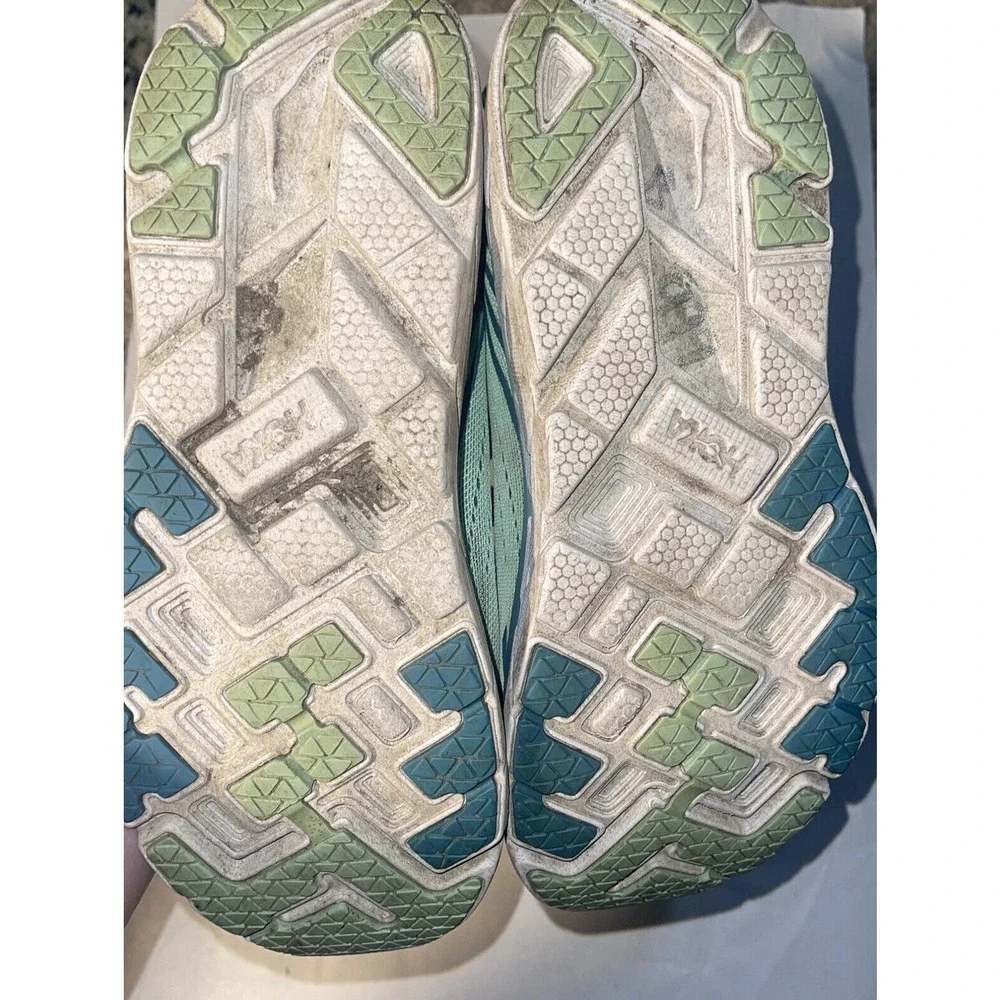 Size 9.5 -‎ Hoka One One Clifton 5 Green - 1093756-GSCN